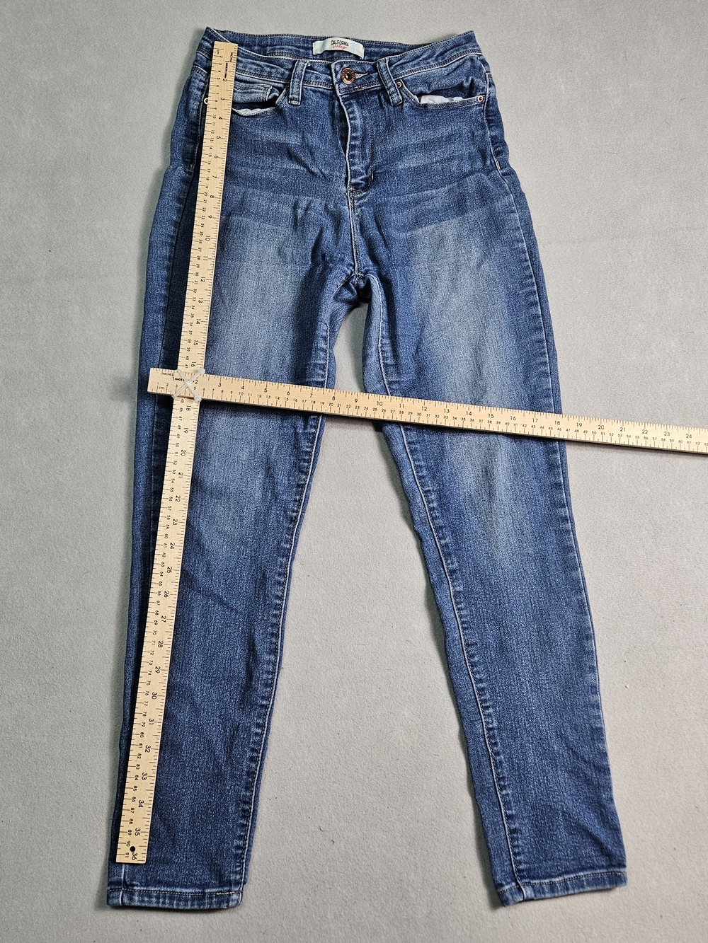 California Vintage High Rise Skinny Jeans Sz 11/30 - Picture 4 of 12